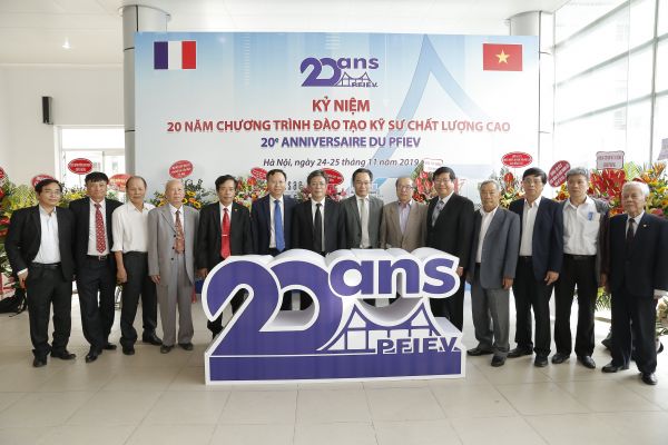 Kỷ niệm 20 năm Chương trình đào tạo kỹ sư chất lượng cao (PFIEV) tại Việt Nam