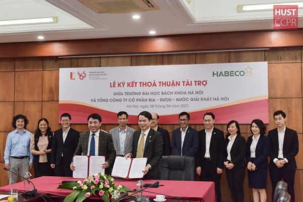 Habeco tài trợ Đại học Bách khoa Hà Nội hơn 2 tỷ đồng