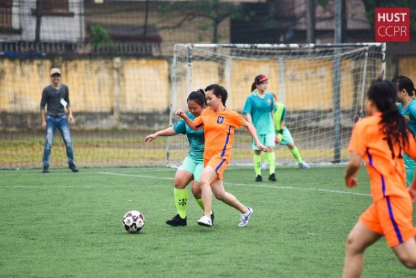 16 đội bóng tranh tài tại Giải bóng đá nữ sinh viên năm 2017 (BKFS’s Cup 2017)