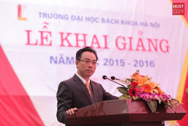 Sinh viên K60 tưng bừng khai giảng năm học 2015 – 2016