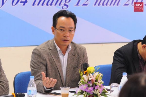  Ban Giám hiệu Trường ĐHBK Hà Nội gặp mặt và đối thoại với các tiến sĩ trẻ