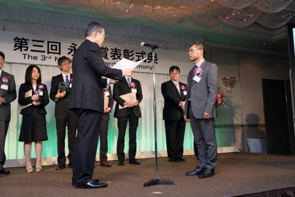 PGS Tạ Cao Minh nhận Giải thưởng quốc tế Nagamori 2017
