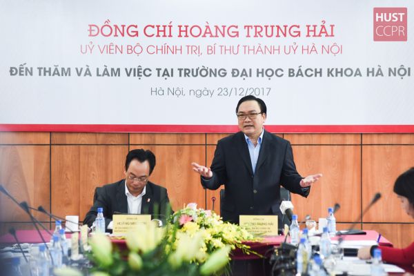 Bí thư Thành ủy Hà Nội Hoàng Trung Hải thăm và làm việc tại Trường ĐHBK Hà Nội