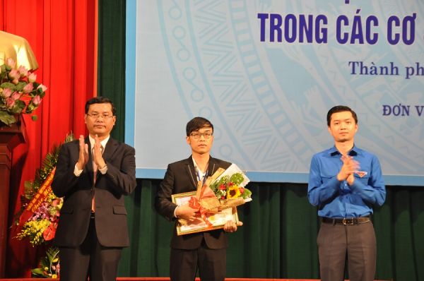 Giảng viên ĐHBK Hà Nội vinh dự đạt giải Nhất Giải thưởng “KHCN dành cho giảng viên trẻ trong các cơ sở giáo dục đại học”