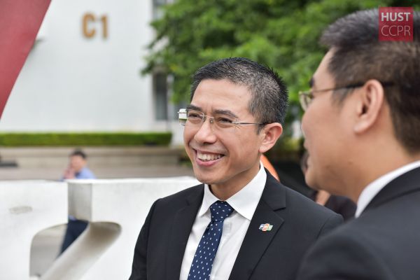 Bách khoa Hà Nội ký thỏa thuận hợp tác toàn diện với Tập đoàn FPT