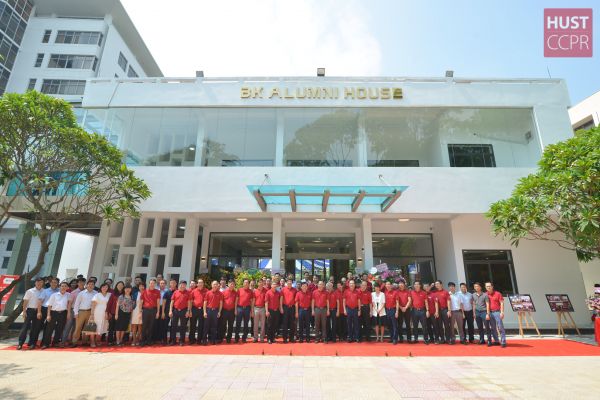 HUST built the first Alumni House in Vietnam