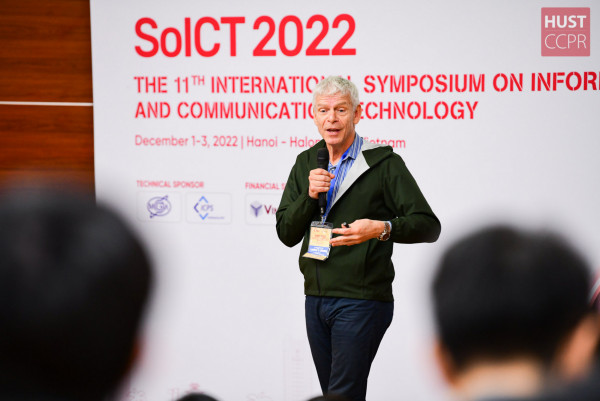 Giáo sư thuộc top 2% nhà khoa học có sức ảnh hưởng nhất thế giới tham dự SoICT 2022