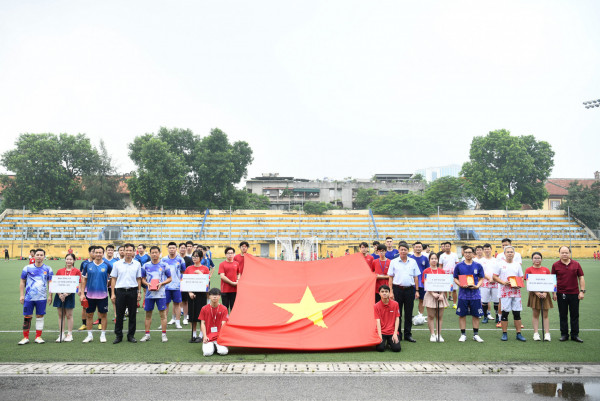 4 đơn vị giao lưu thể thao - văn nghệ, khẳng định sự đoàn kết, nhất trí một lòng bảo vệ an ninh Tổ quốc