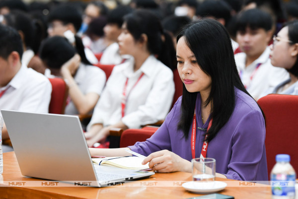 Đại học Bách khoa Hà Nội tập huấn đội ngũ tham gia công tác giáo dục chính trị tư tưởng năm học 2023-2024