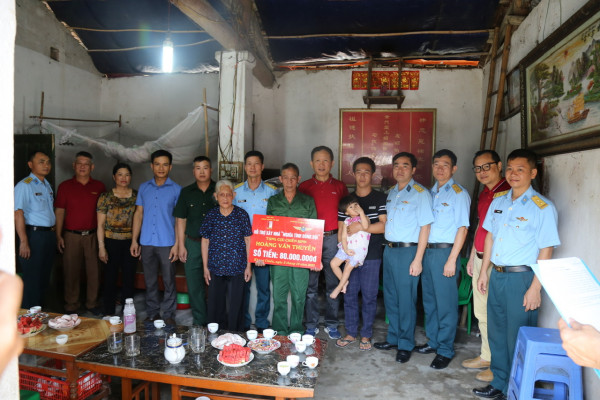 Bách khoa Hà Nội cùng Quân chủng Phòng không - Không quân hỗ trợ xây nhà “Nghĩa tình đồng đội” tại Lạng Sơn