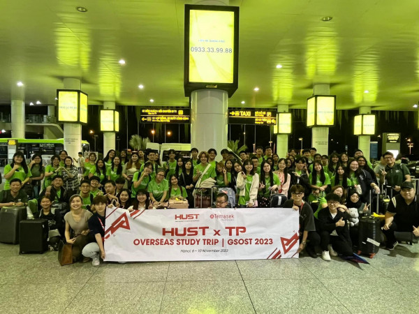 Join Singapore students on a global study trip at HUST