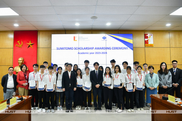 20 sinh viên Bách khoa nhận học bổng từ Tập đoàn Công nghiệp Điện Sumitomo