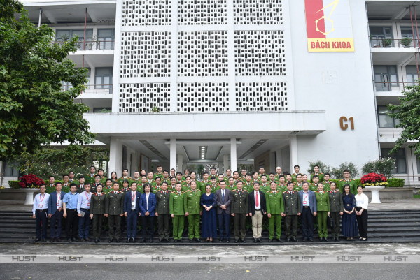Đại học Bách khoa Hà Nội đào tạo chuyên sâu cho cán bộ chiến sỹ Bộ Công an