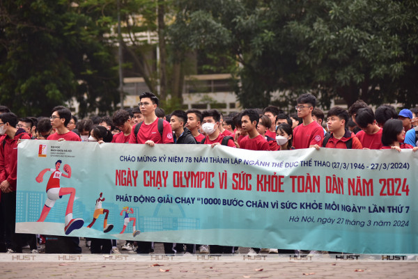 Gần 5.000 giảng viên, sinh viên Bách khoa Hà Nội tham gia Ngày chạy Olympic vì sức khỏe toàn dân