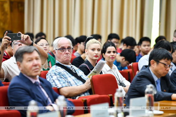 Bách khoa Hà Nội tổ chức Hội nghị quốc tế về Điều khiển học tính toán và Hệ thống y tế điện tử