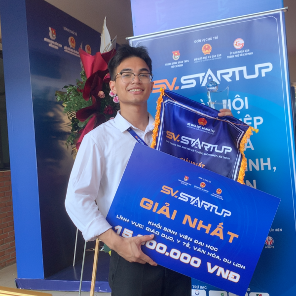 Sinh viên Bách khoa mang nghệ thuật vào nghiên cứu khoa học