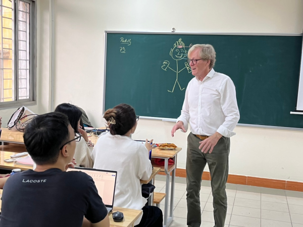 HUST hút giảng viên quốc tế giảng dạy chương trình Elitech