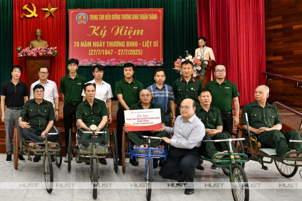 Nghĩa tình Bách khoa đến với Trung tâm Điều dưỡng thương binh Thuận Thành