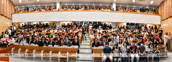 Toàn cảnh Lễ Khai giảng khoá học Global Consumer Intelligence