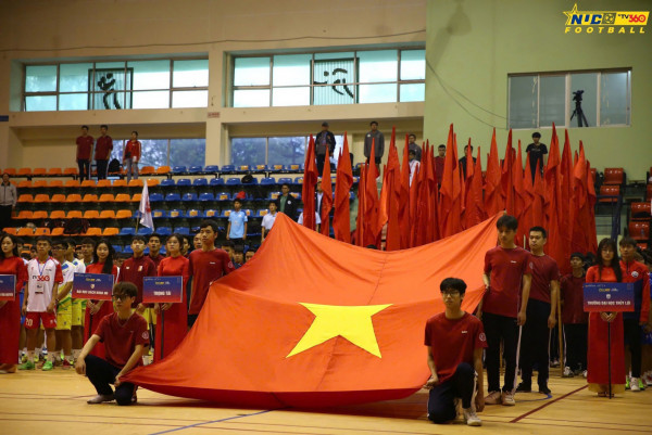 Sôi động khai mạc Giải bóng đá Sinh viên toàn quốc 2025 tại Bách khoa Hà Nội