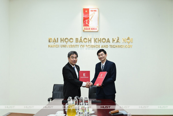 Bách khoa Hà Nội thúc đẩy đào tạo và nghiên cứu năng lượng xanh