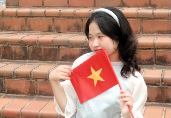 Trần Bình An - Sinh viên Tiếng Anh KHKT 02 - K67, Khoa Ngoại ngữ, ĐHBK Hà Nội