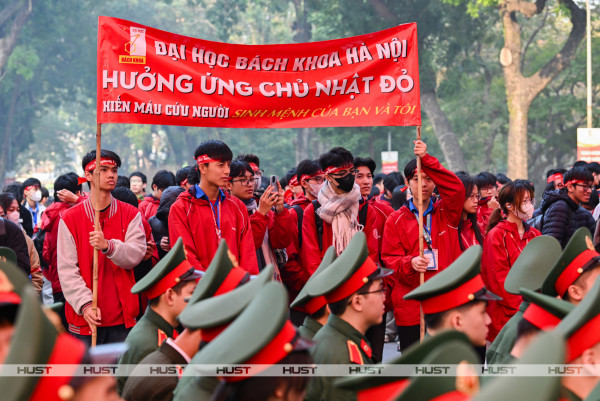 Bách khoa Hà Nội gửi những yêu thương qua từng giọt máu