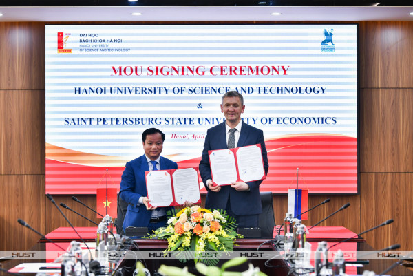 Bách khoa Hà Nội cùng đối tác Nga phát triển đào tạo và nghiên cứu khoa học