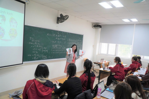 Một giờ học của cô - trò ngành Tiếng Trung Khoa học và Công nghệ - FL3, Khoa Ngoại ngữ, Đại học Bách khoa Hà Nội