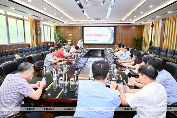 Toàn cảnh buổi làm việc