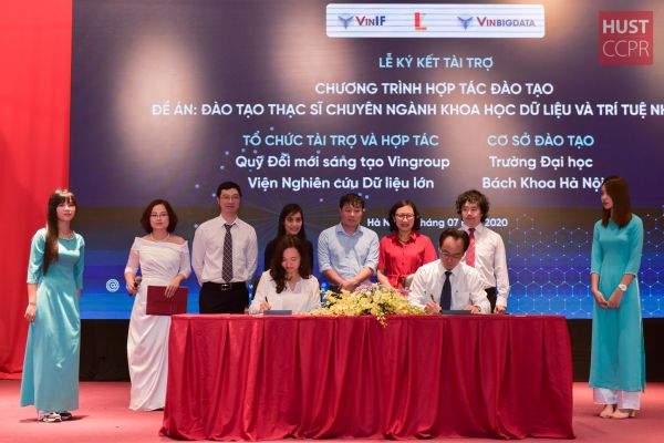 Lễ ký kết Hợp tác đào tạo cho Chương trình Thạc sĩ Khoa học Dữ liệu và Trí tuệ Nhân tạo bằng tiếng Anh