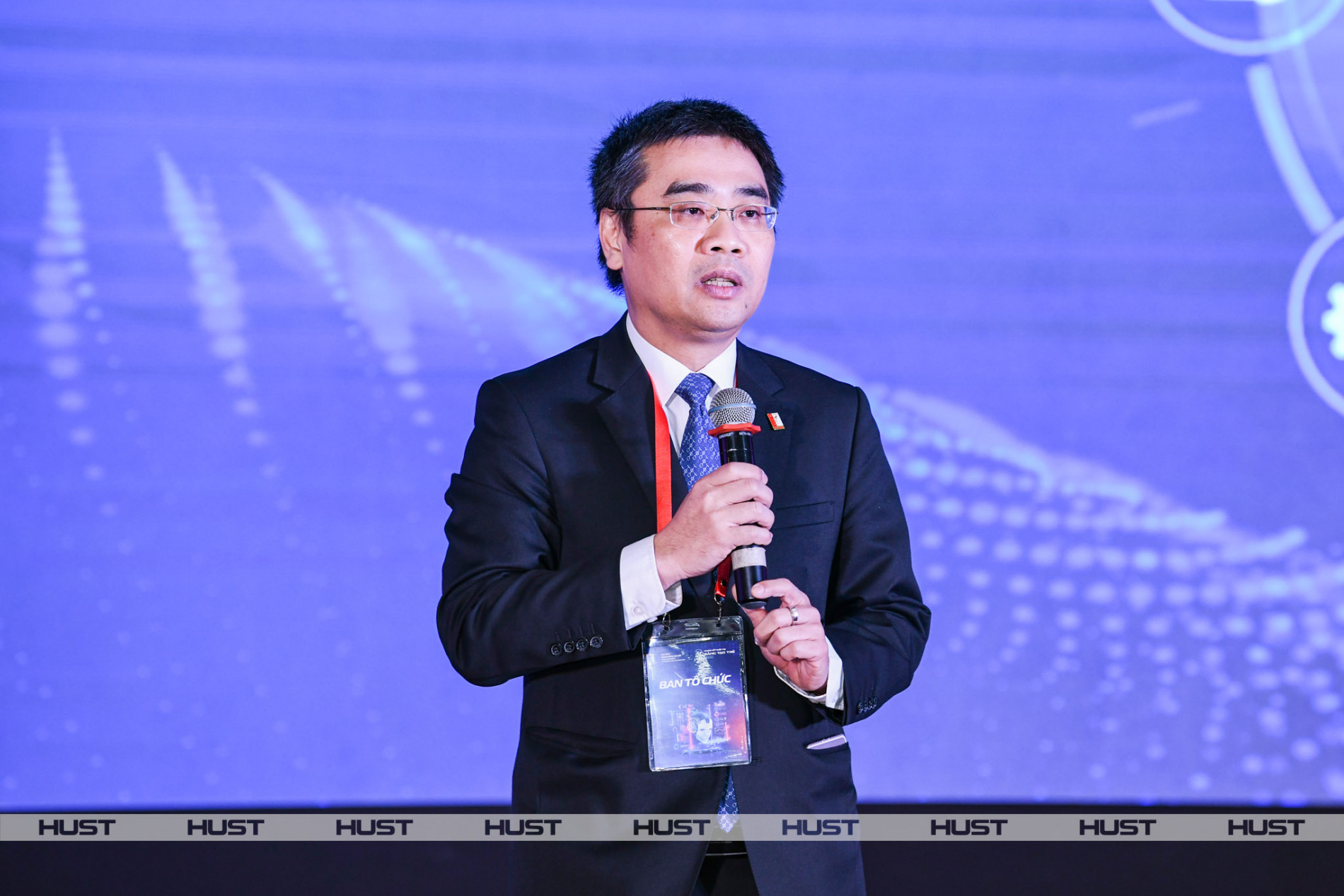Phó Hiệu trưởng Đại học Bách khoa Hà Nội, PGS. Huỳnh Đăng Chính phát biểu tại sự kiện