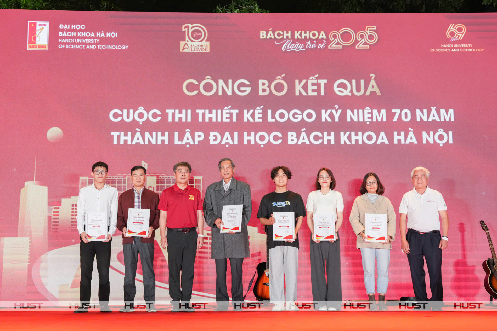 Ngày 25/10, Lễ Công bố lễ kết quả cuộc thi thiết kế logo kỷ niệm 70 năm được tổ chức trong khuôn khổ sự kiện "Bách khoa ngày trở về"