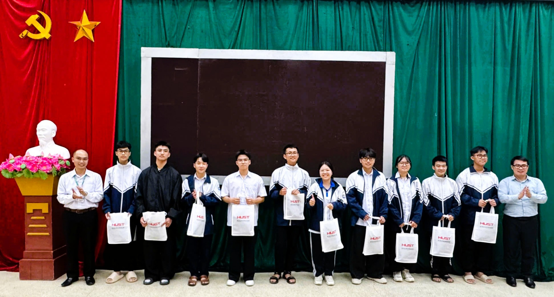 z7233230476310 15f69ac692e5f0d2663bb3fea0dd3505