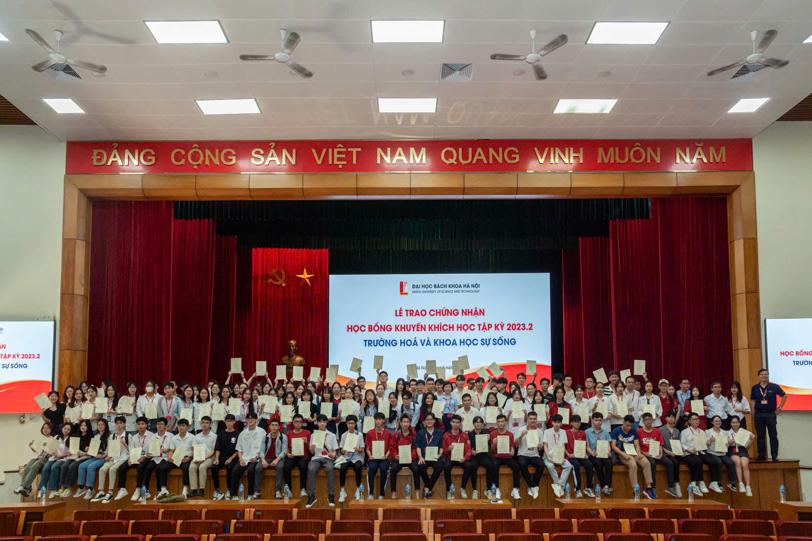 z7617989367431 fadd3844d9b6da6fa857d8a512baaaed