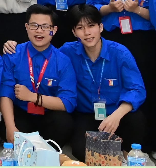 z7673830732801 eee1220f434c123eb70d985de7975449