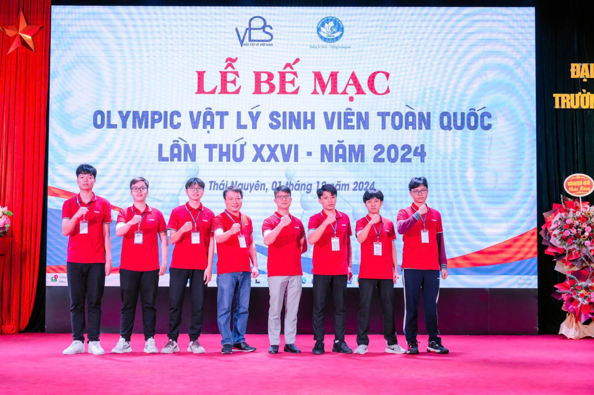 Olympic vật lý sinh viên