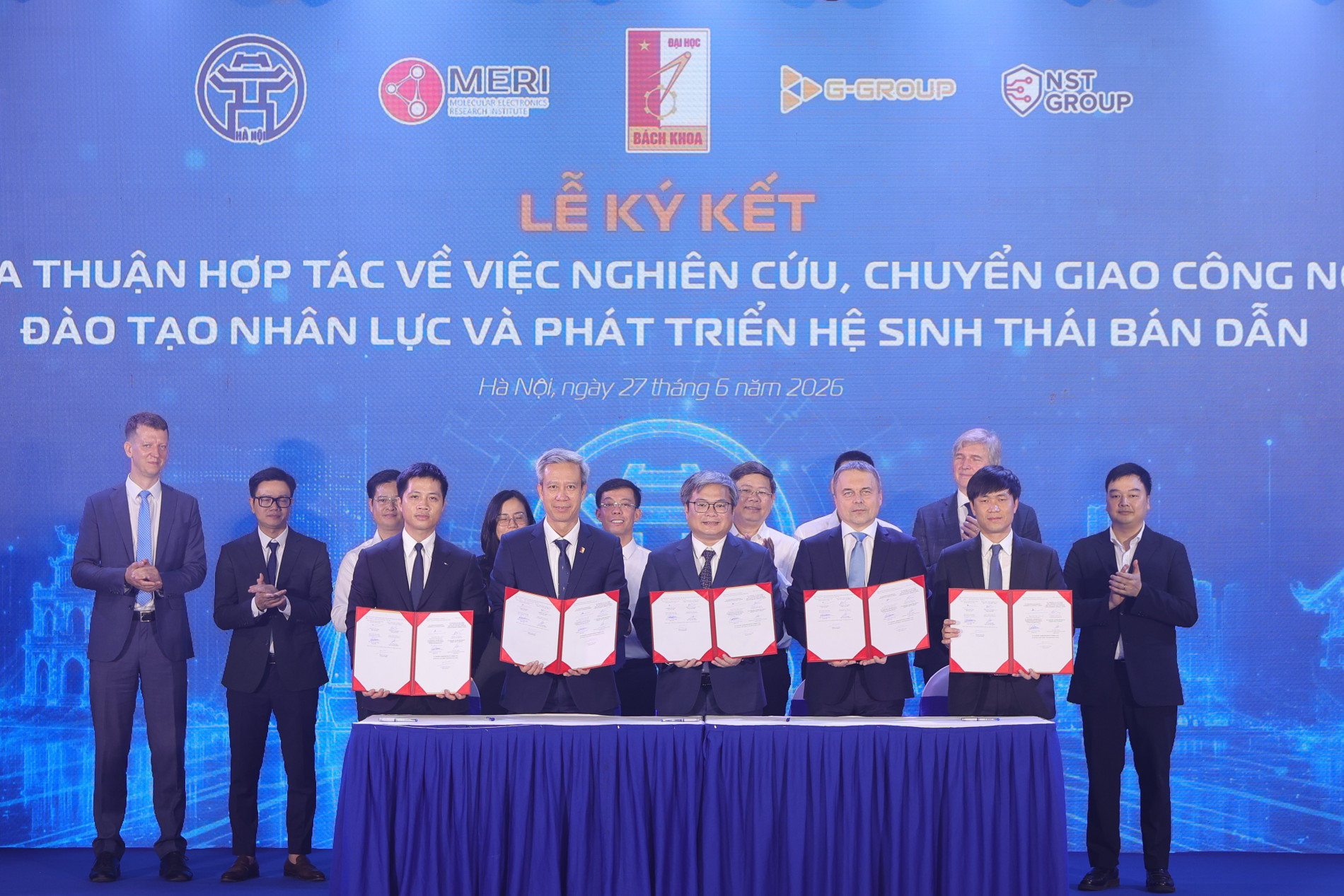 Các bên ký Bản ghi nhớ hợp tác ngày 27/6