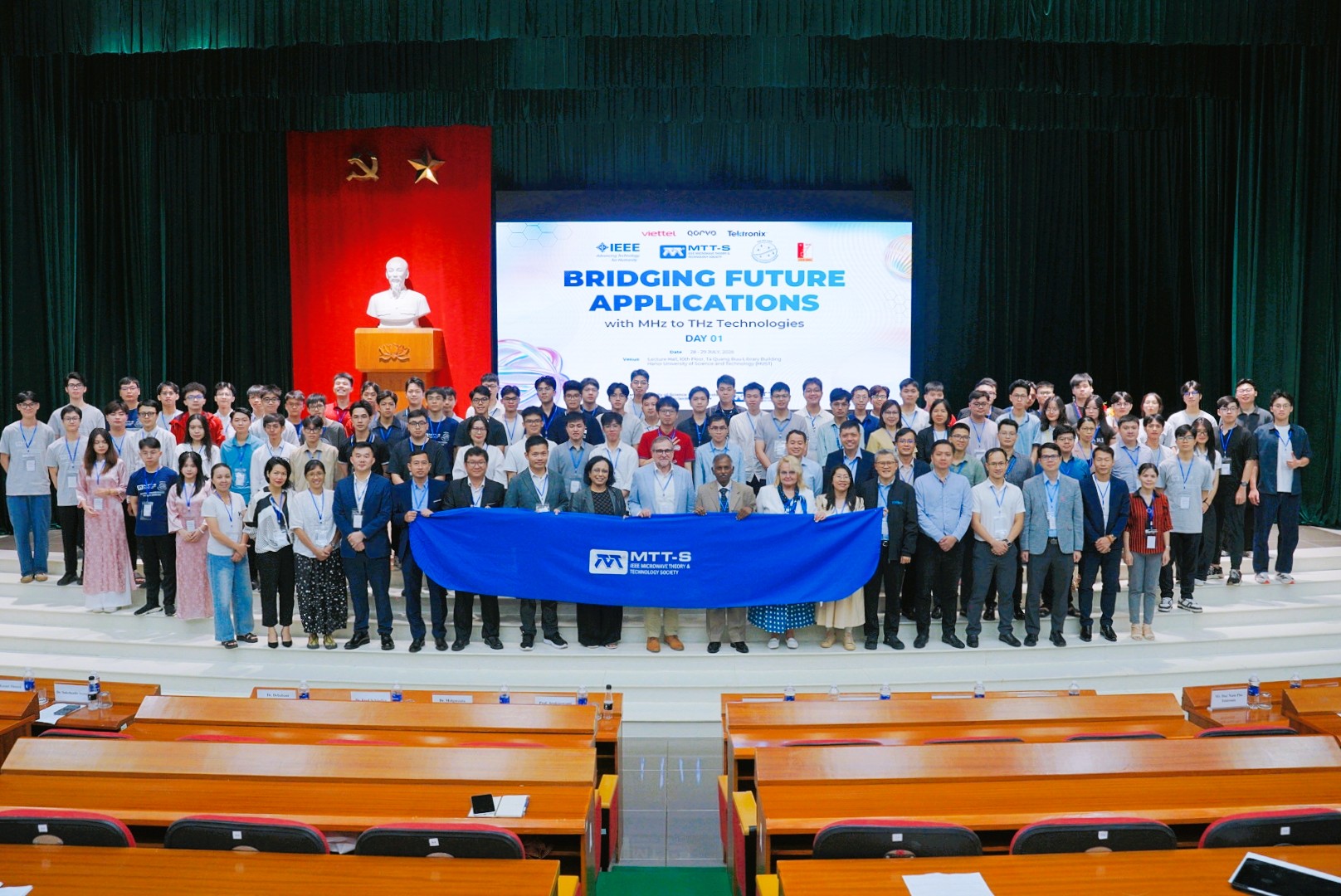 Bách khoa Hà Nội kết nối học thuật quốc tế trong lĩnh vực công nghệ siêu cao tần