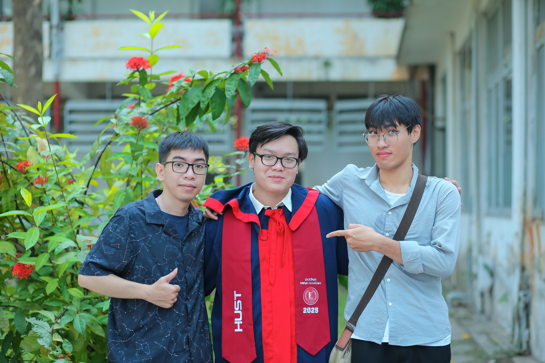 Ảnh với bạn bè (1)
